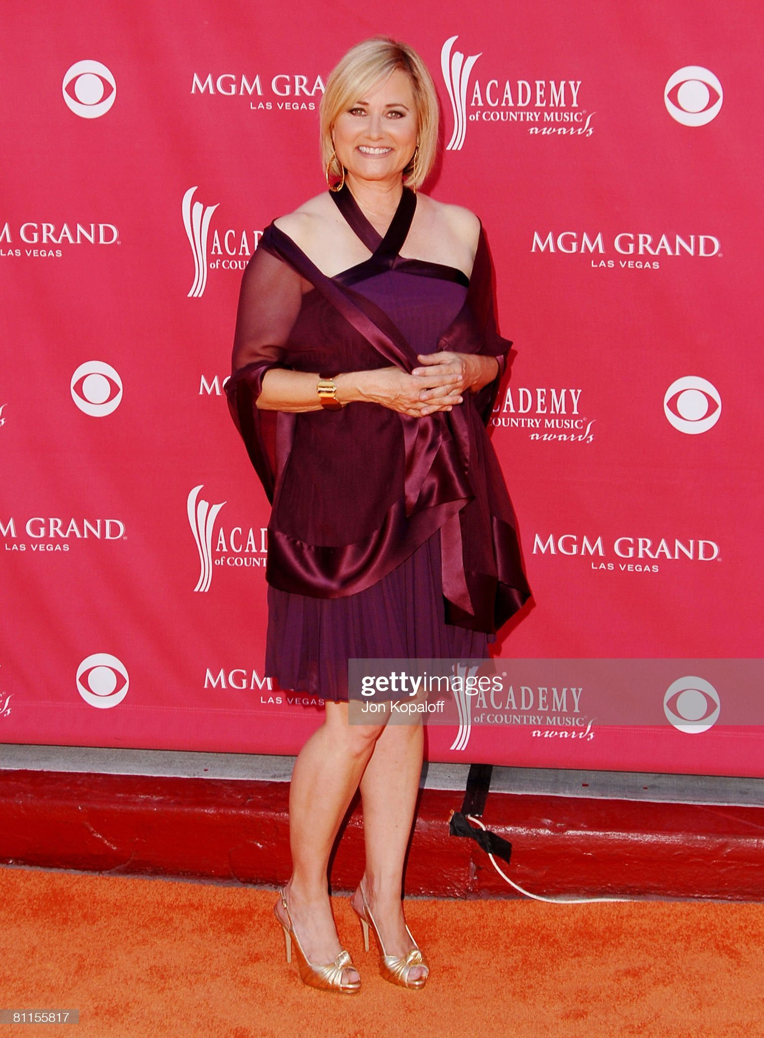 donna greaves add maureen mccormick feet photo