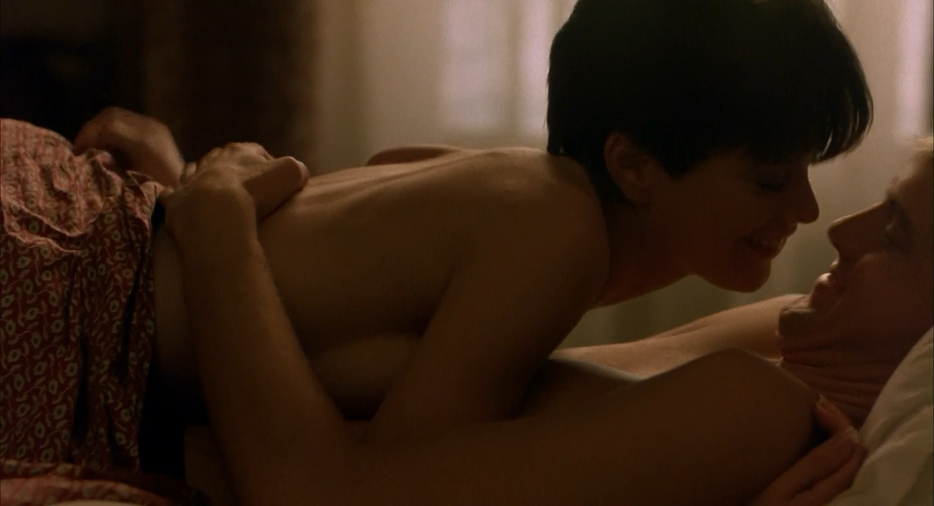 danielle middleton recommends Linda Fiorentino Sex Scenes