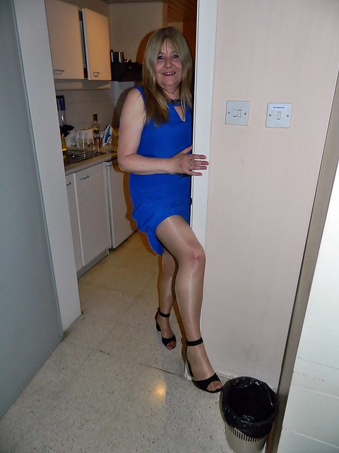 con vit share sexiest amateur milf photos