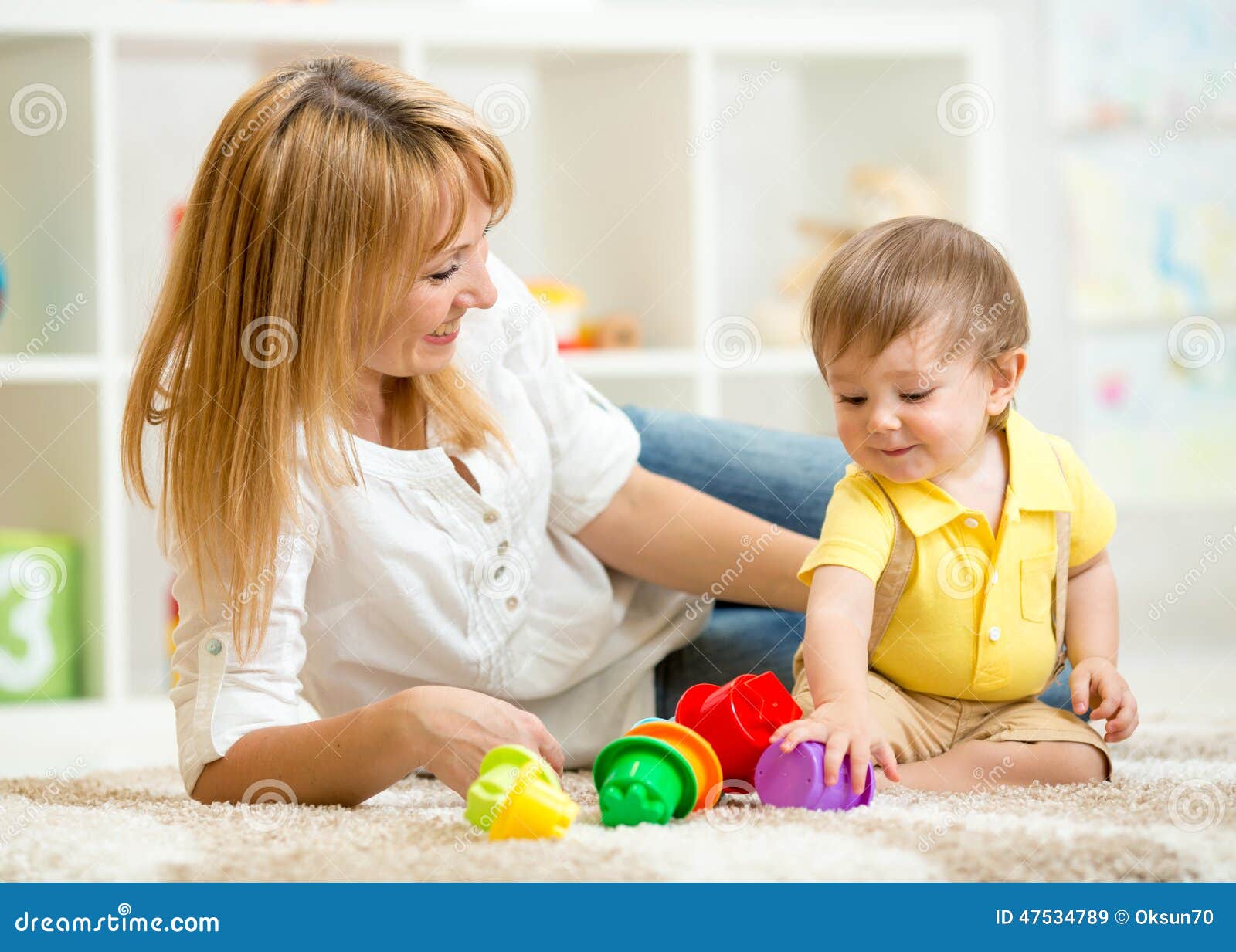 Best of Women playing with toys