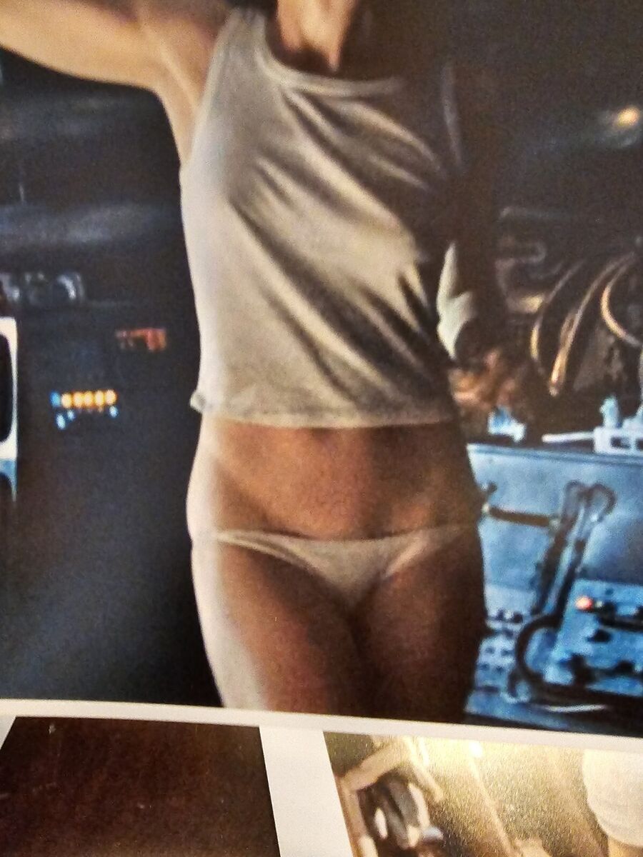 Sigourney Weaver Underwear bear asian