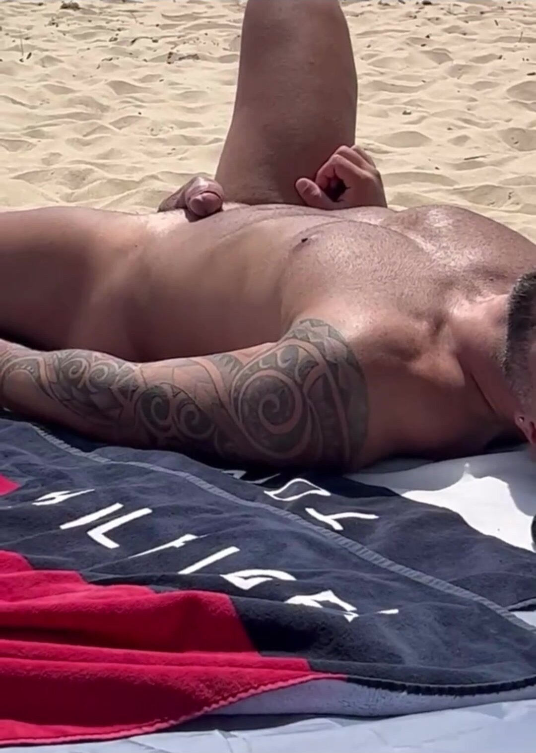 brett quinlan add photo hardon on nude beach