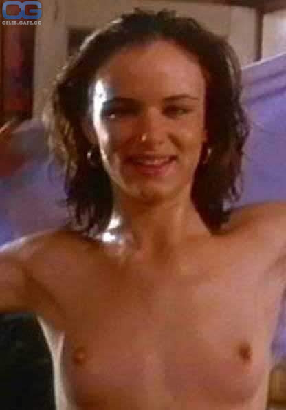 aric fehrenbacher recommends Juliette Lewis Nude Pics