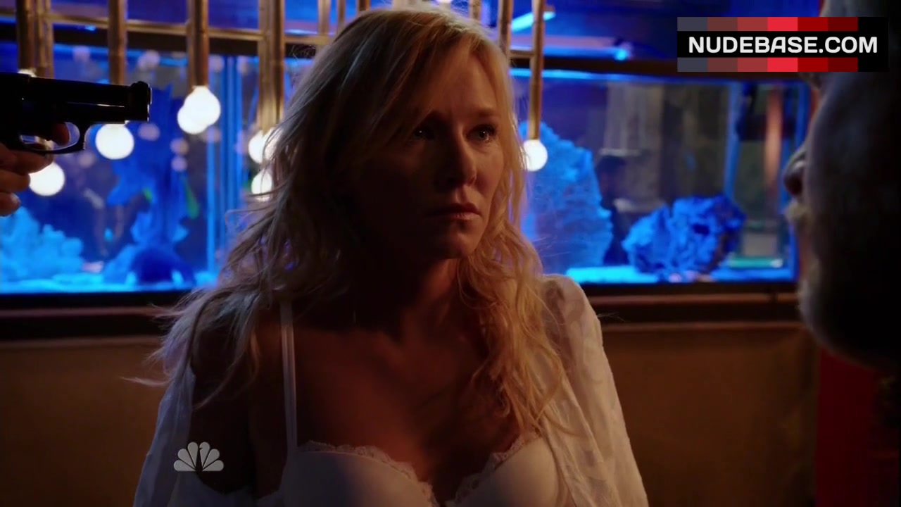 Kelli Giddish Sexy lesbians tube