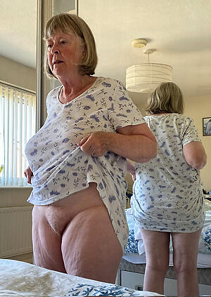 alyssa conmy add naked grannies com photo