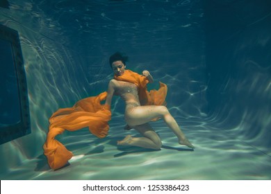 andrea strassburg recommends nude men underwater pic