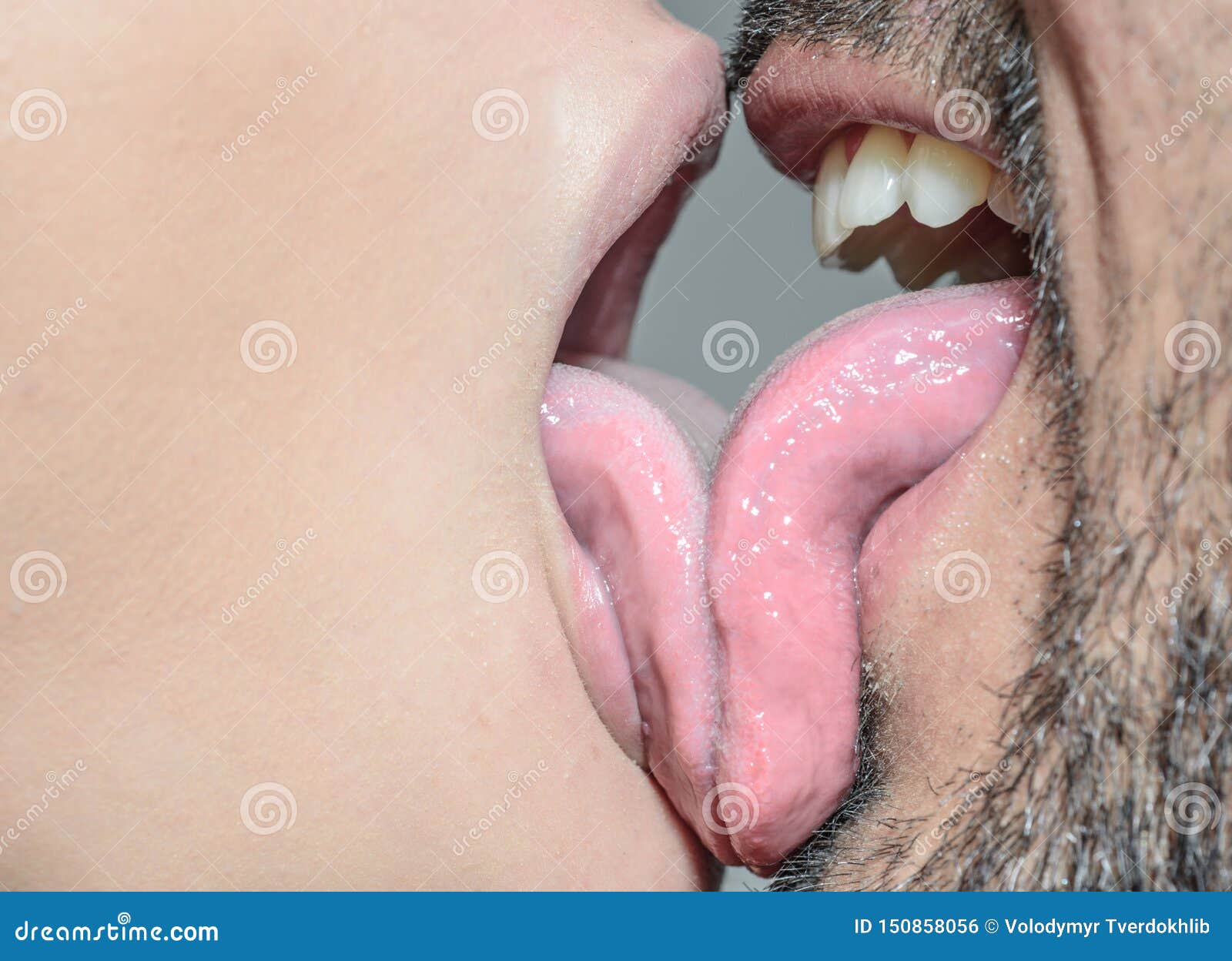 denise markham recommends hottest tongue kissing pic