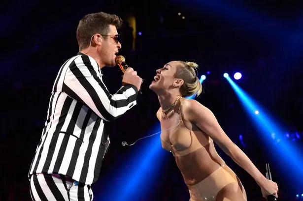 deepak bagul recommends Miley Cyrus Performing Nude