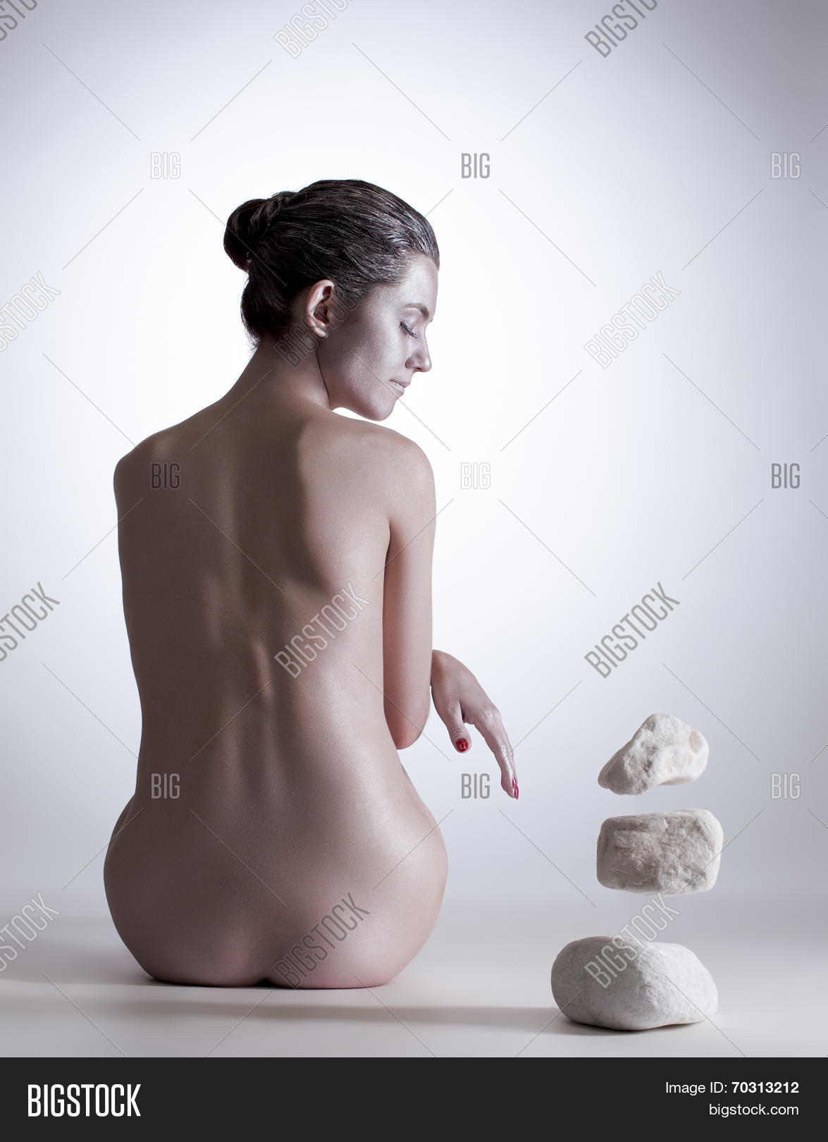 nude rear