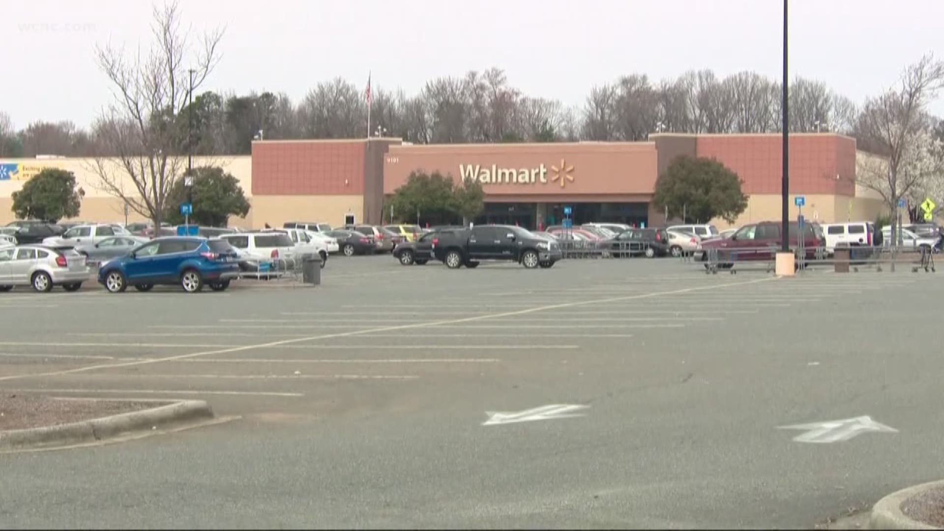 debra hui share women flashing at walmart photos