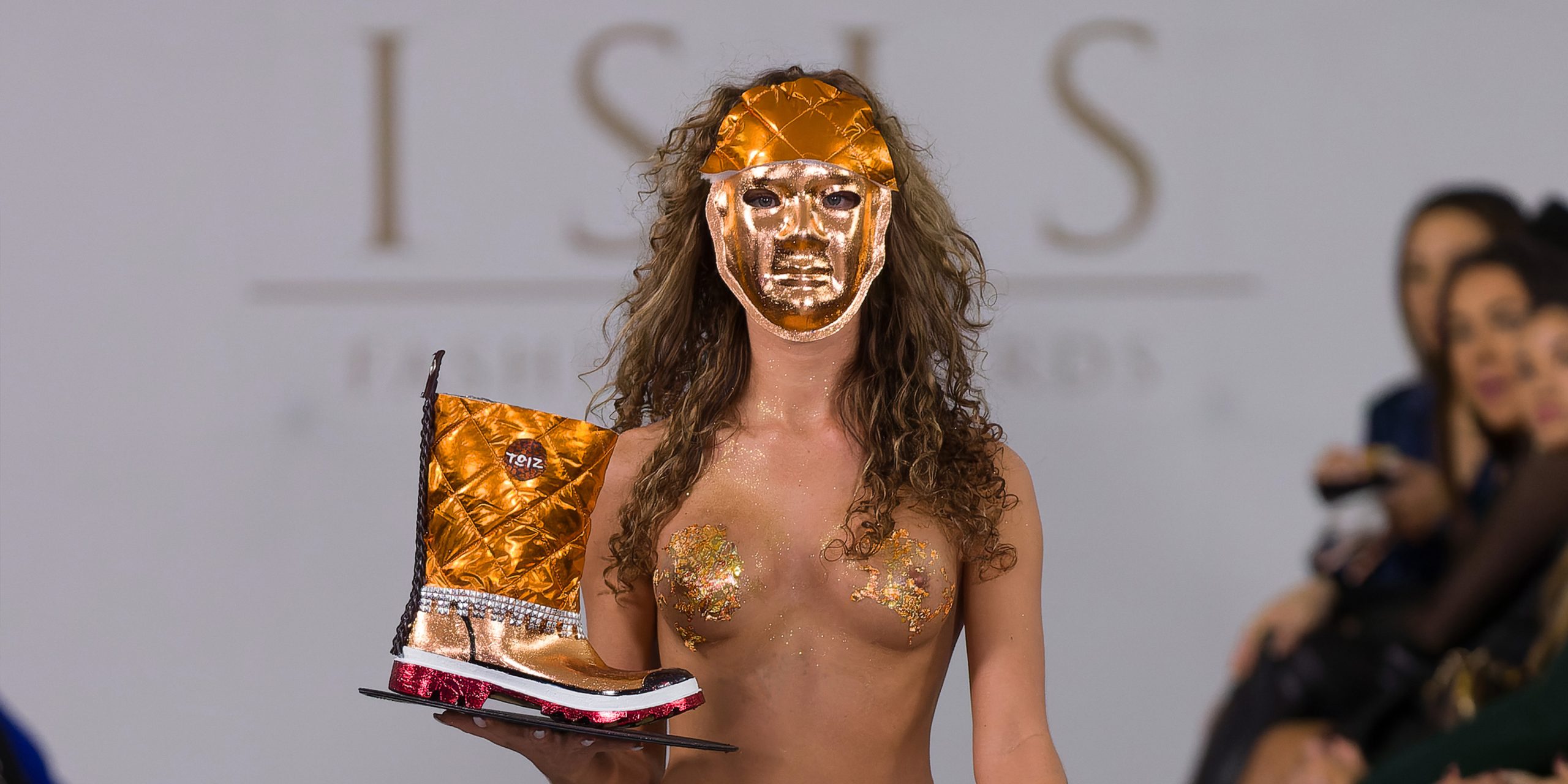 Best of Isis fashion awards wiki