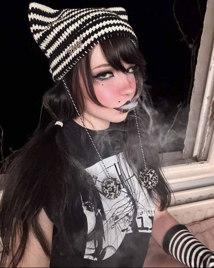 dirk ringness share belle delphine emo photos