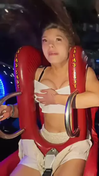 austin bunker recommends tits fall out on slingshot ride pic