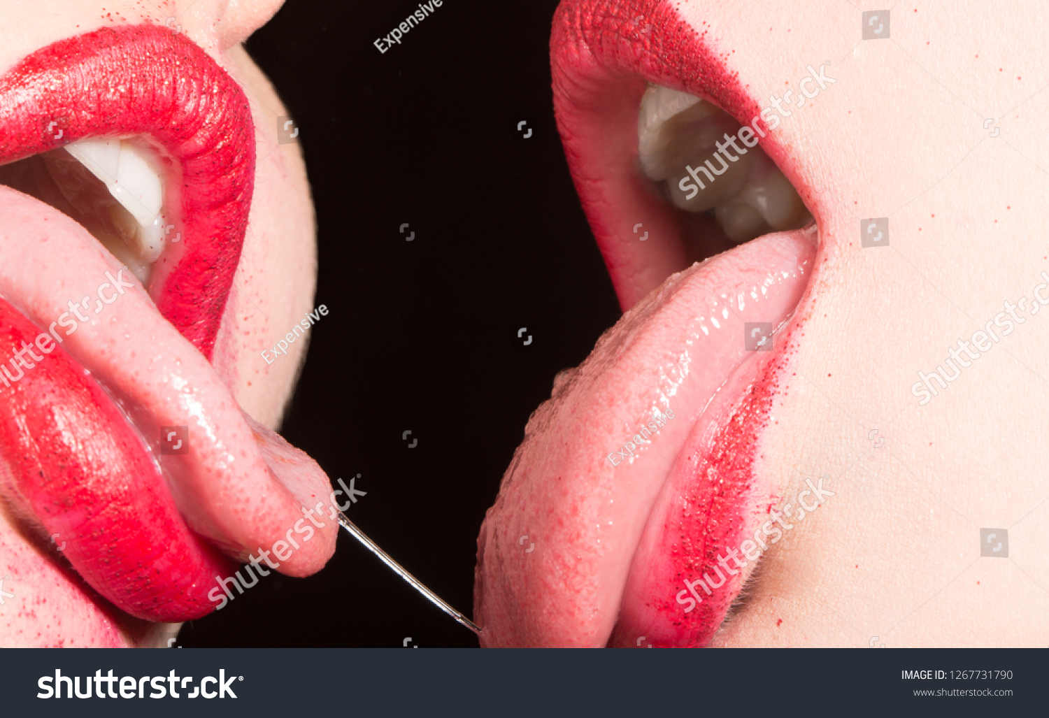 austin espinoza recommends black lesbians tongue kissing pic