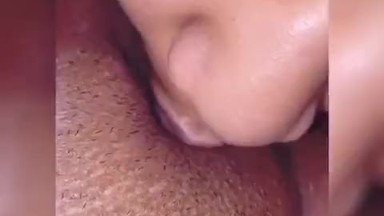 ebony lesbian sucking clit