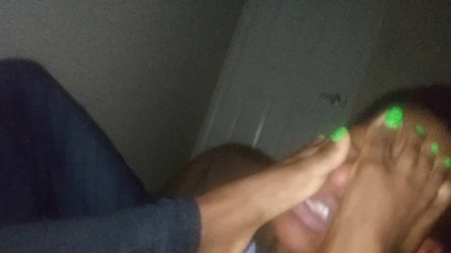 sucking my sisters toes