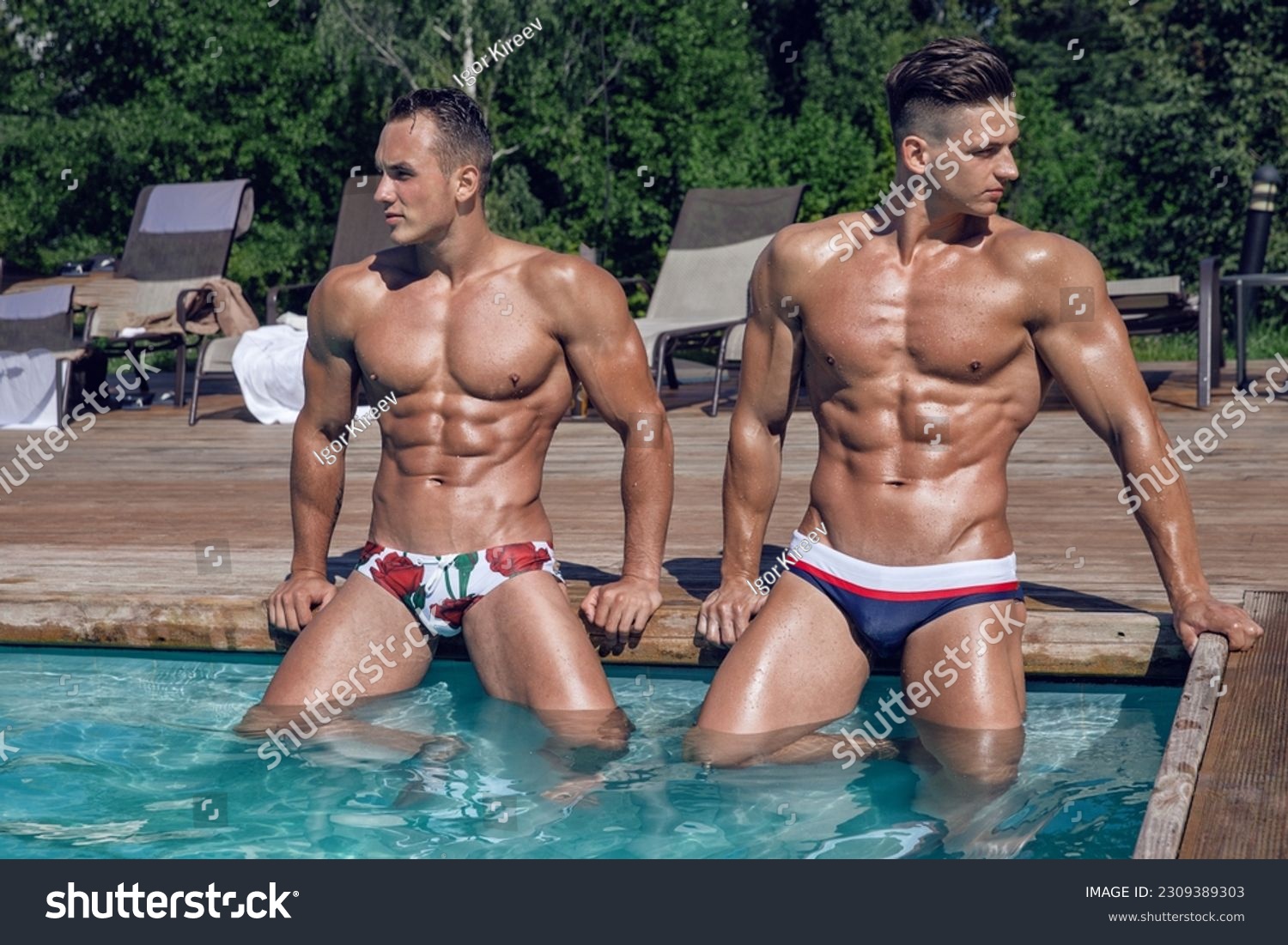 danielle nicole schlosser recommends Cute Twinks In Speedos