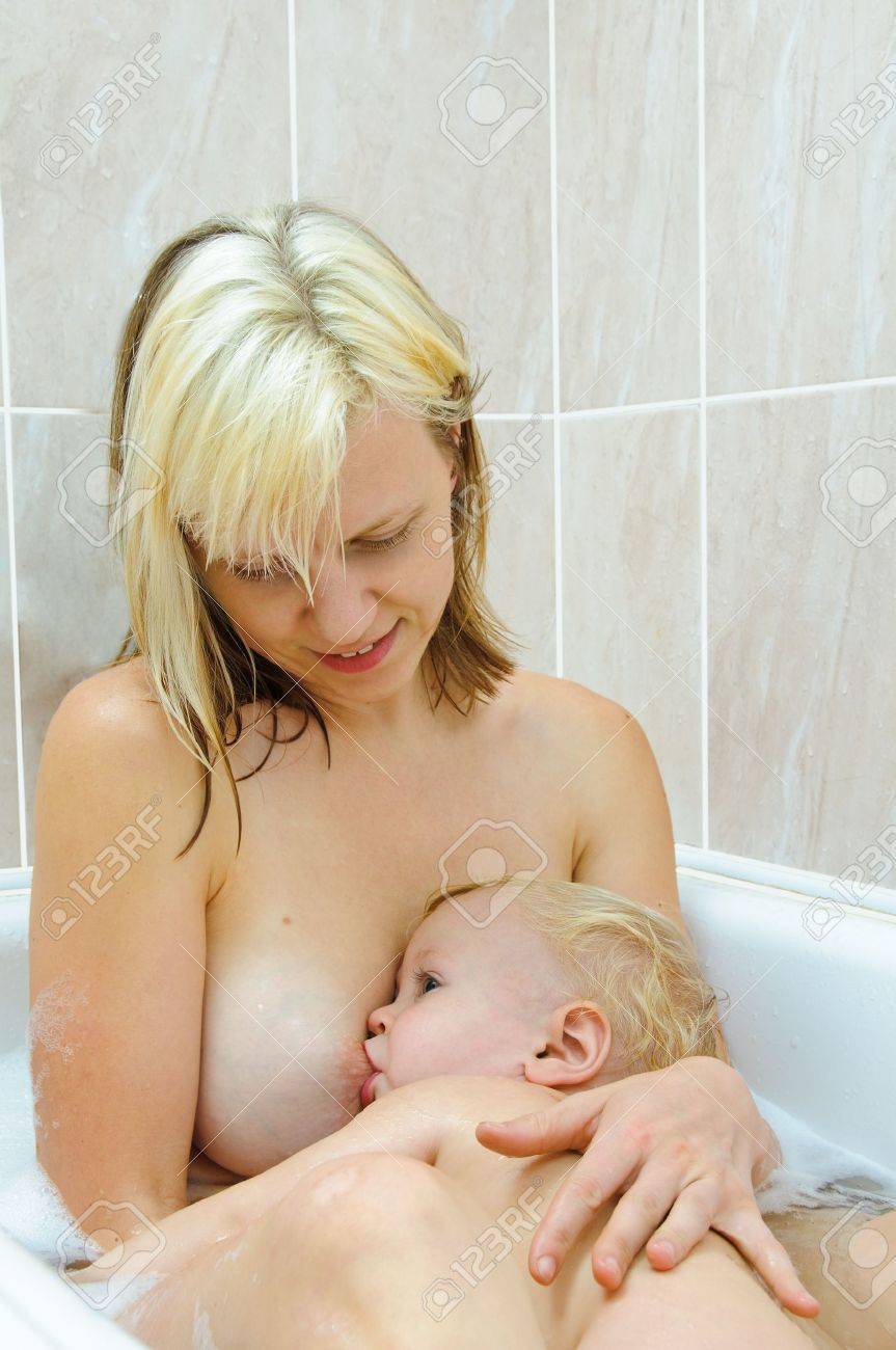 christopher wight recommends naked mom in bath pic