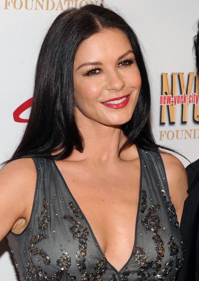 beau davidson recommends Catherine Zeta Jones Cleavage