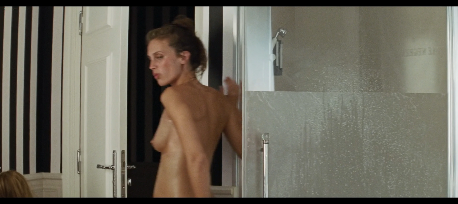 chivon johnson add marine vacth naked photo