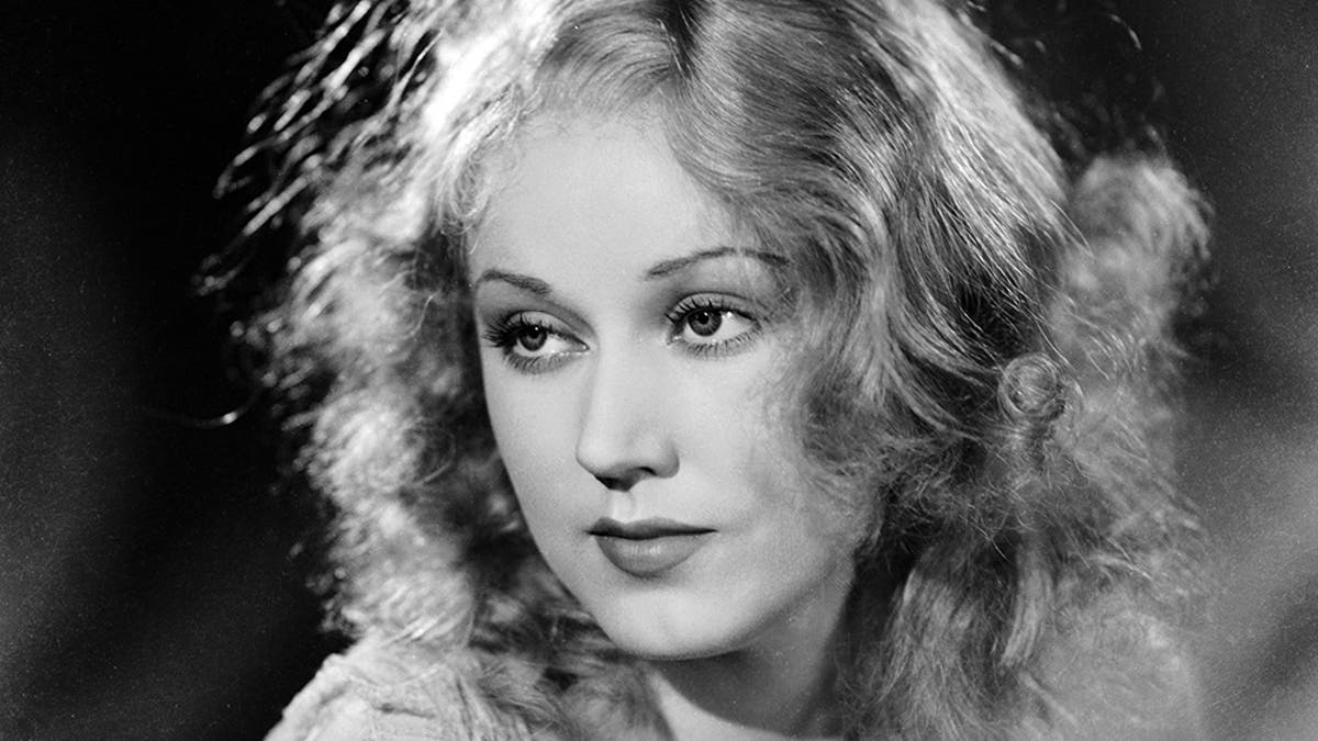 ashley howard recommends Fay Wray Naked