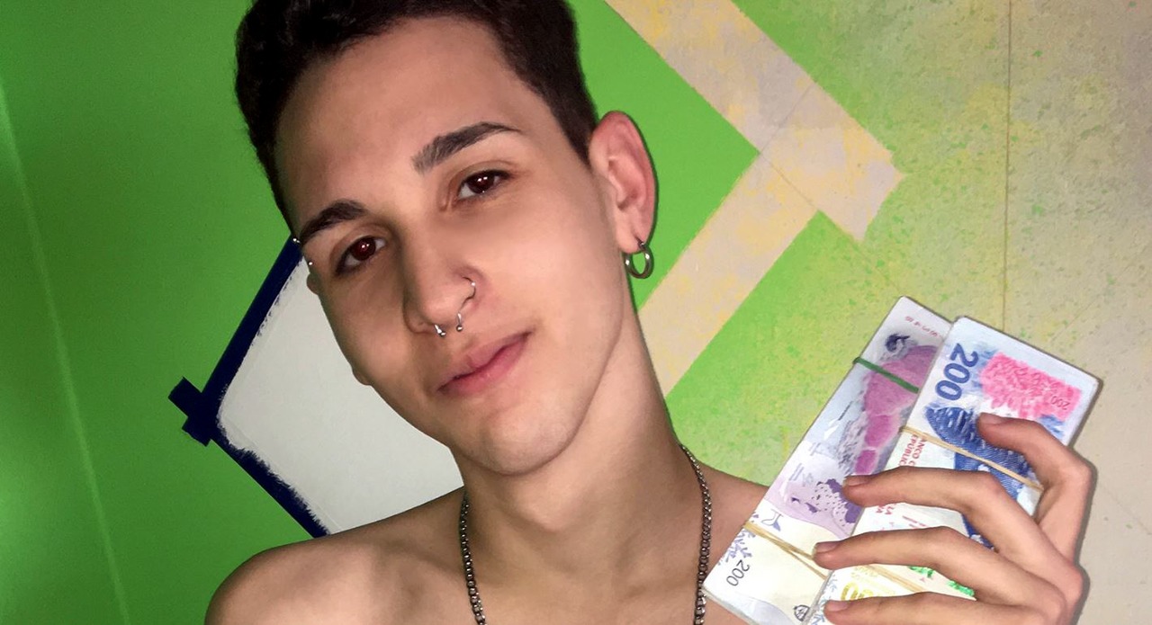 charly barker recommends twinks for money pic