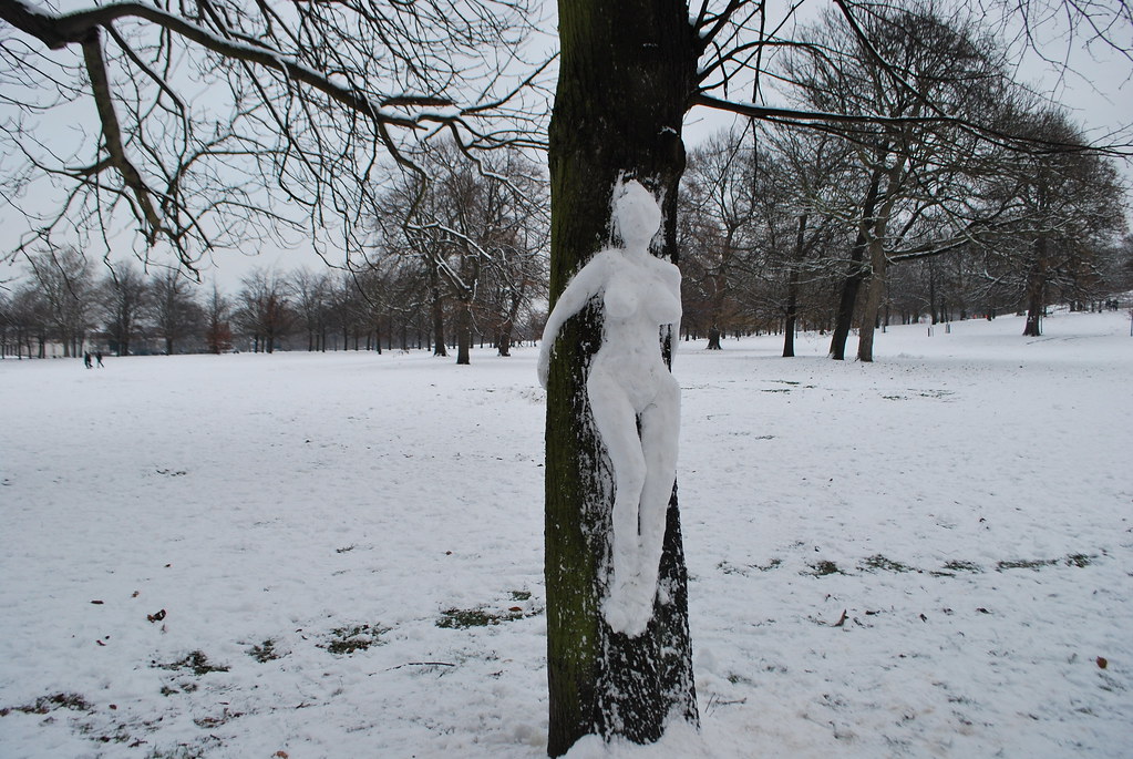 nude woman in the snow