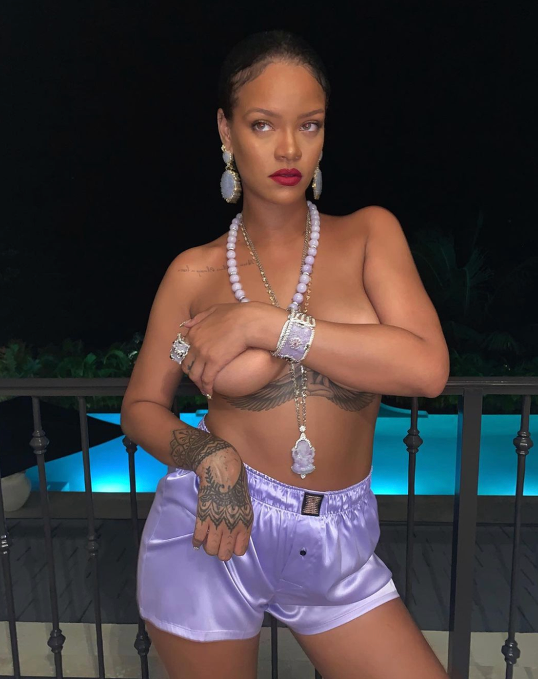 dennis youngberg recommends Rihanna Hot Pictures