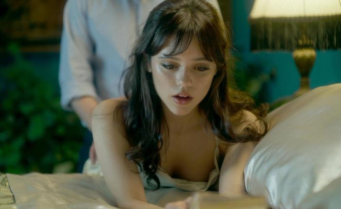 jenna ortega sexy scenes