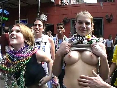 flashing boobs at mardi gras