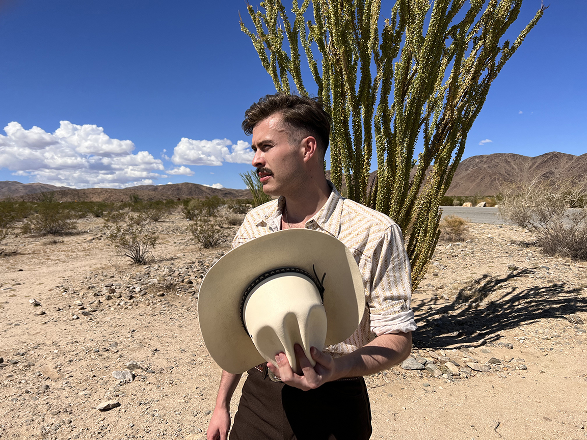 blake croy recommends Sex In The Desert