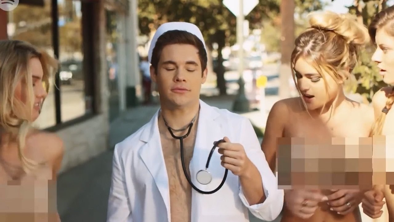 lele pons naked