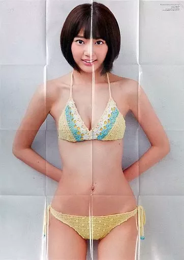 anna kirakosyan recommends sakura miyawaki bikini pic