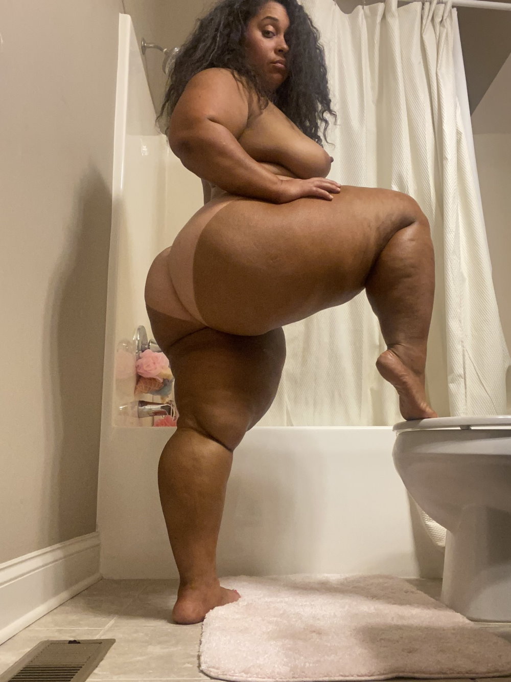 adie ibrahim recommends fat ass naked pic