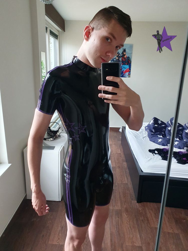 latex twinks