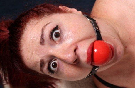 charles buell share bbw ballgagged photos