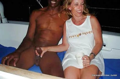 Cuckold On A Boat dicken schwanz