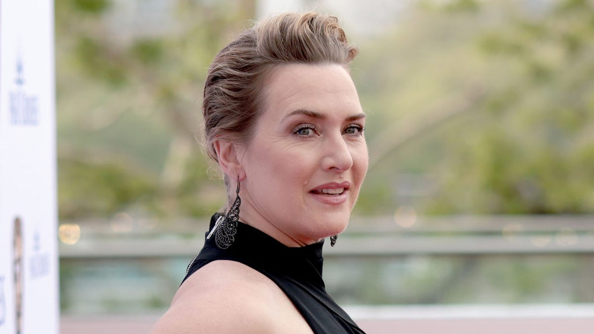 candie pop recommends Nude Pics Kate Winslet