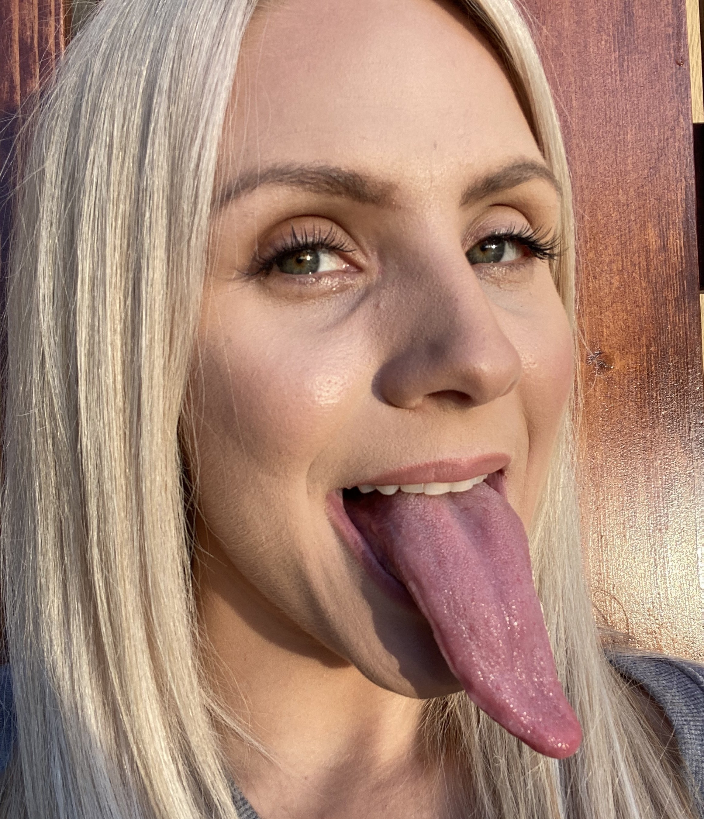 Long Tongue Porn want you