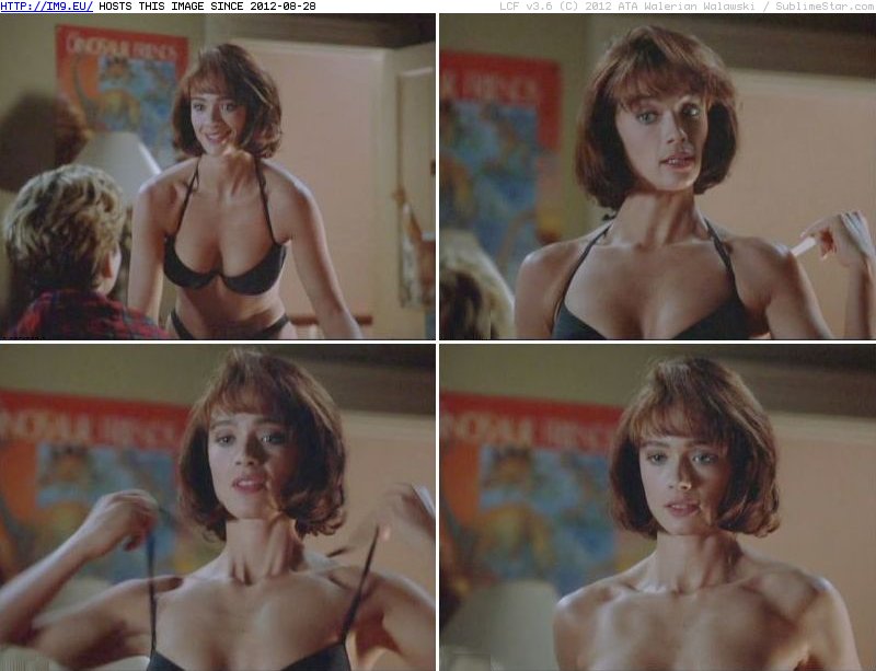 angelia gaskins recommends Lauren Holly Bikini