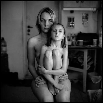 ben coventry recommends mother and daughter nude photoshoot pic