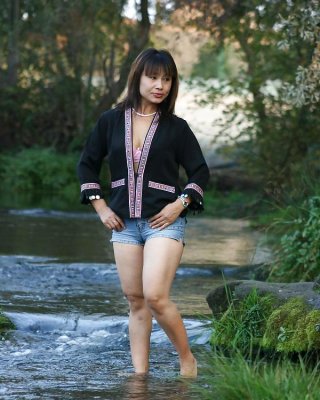 ash ley add hmong milf photo