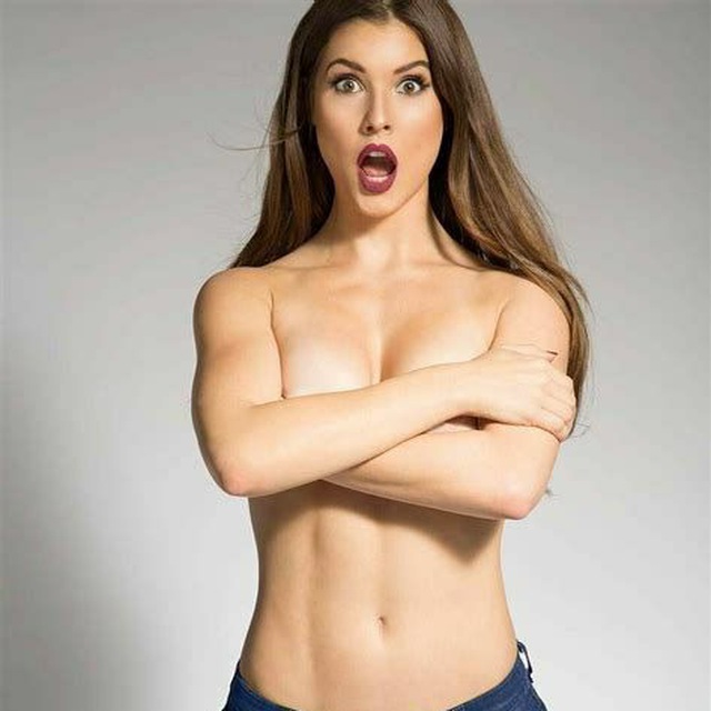 amanda cerny naked