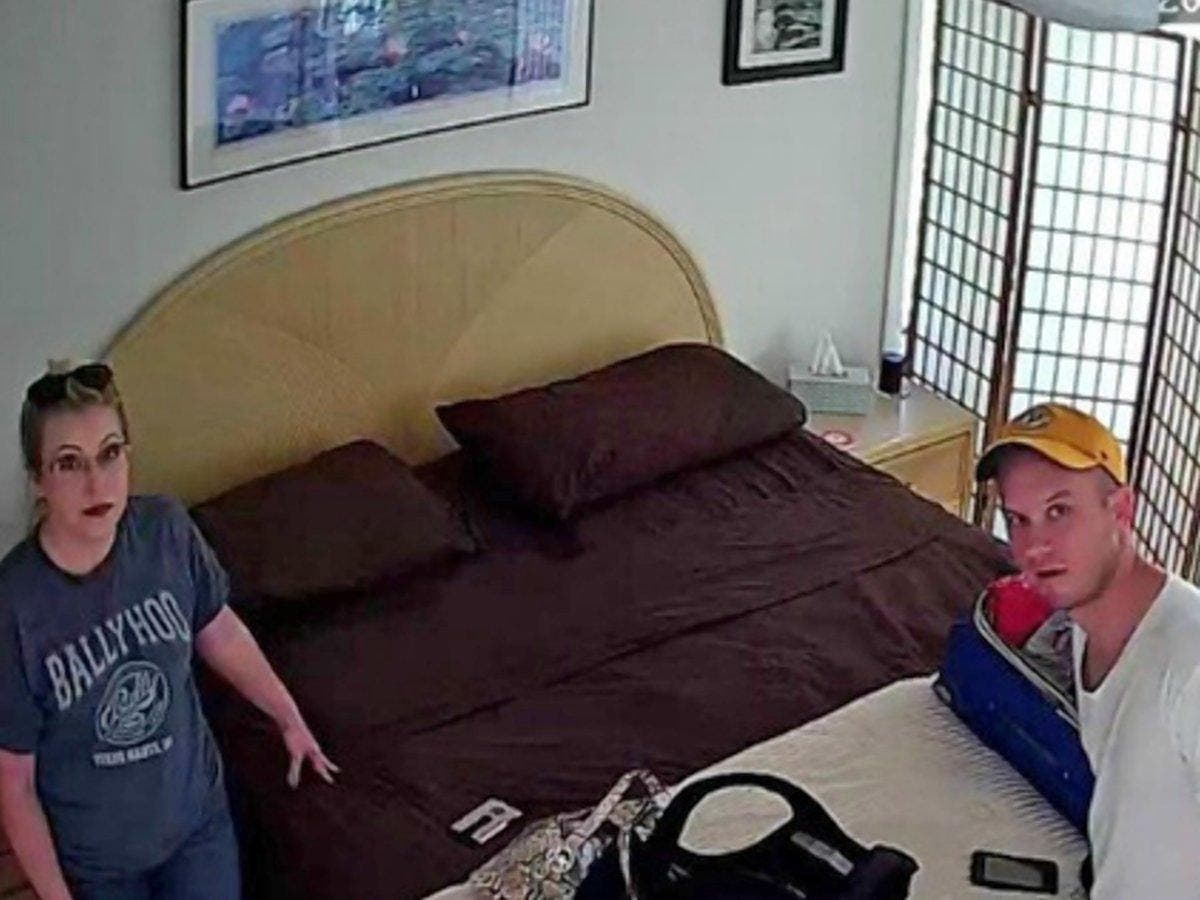 ari mizrachi recommends hidden camera in sisters bedroom pic