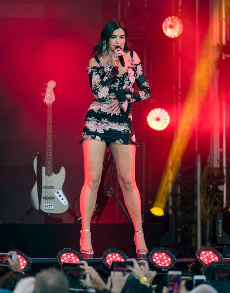 carla newberry recommends Dua Lipa Upskirts