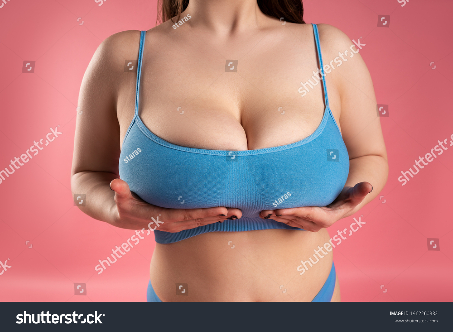 angela hanekamp recommends Tight Bra Huge Tits