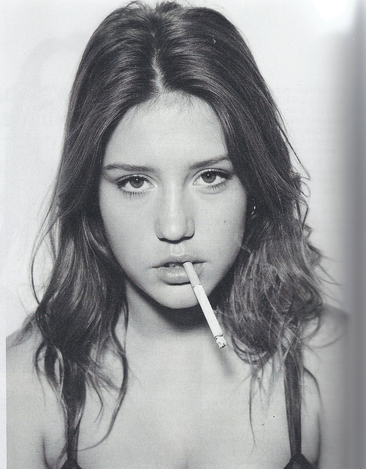 amanda marie warner add photo adele exarchopoulos smoking