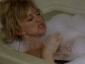 goldie hawn naked pictures