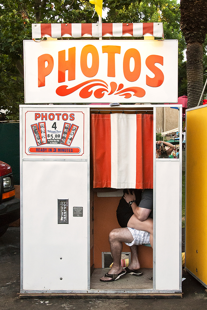 betty binning recommends photo booth voyeur pic