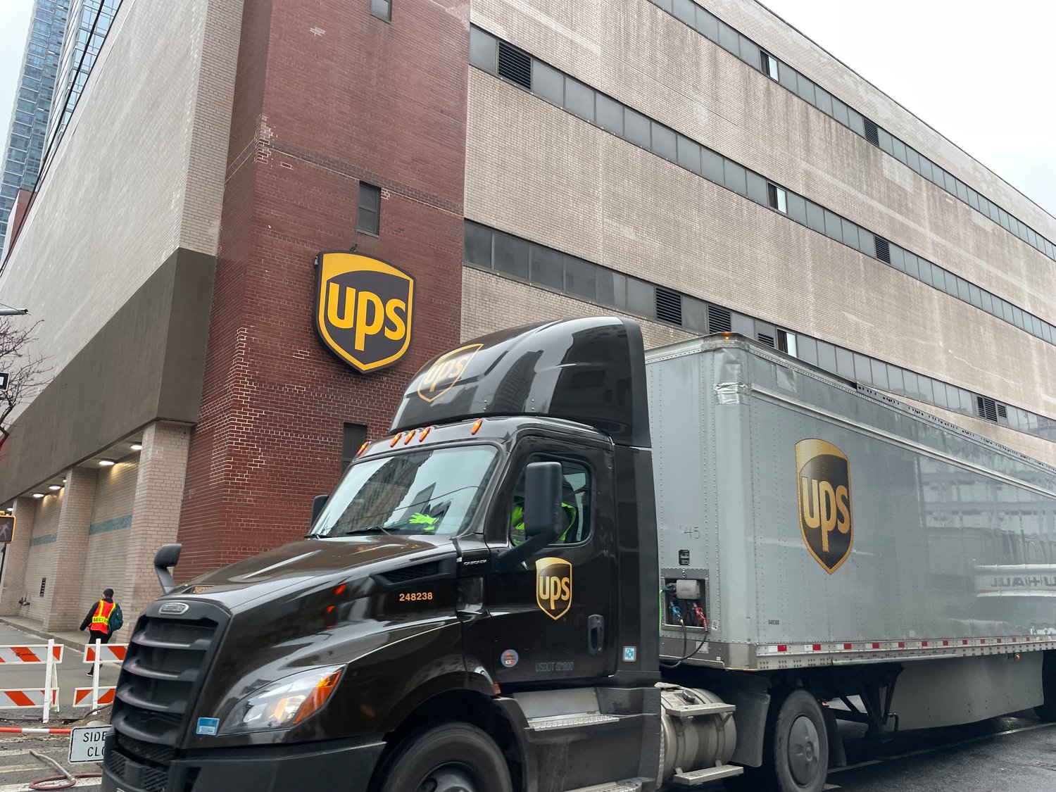 alexandria cole recommends ups worker porn pic